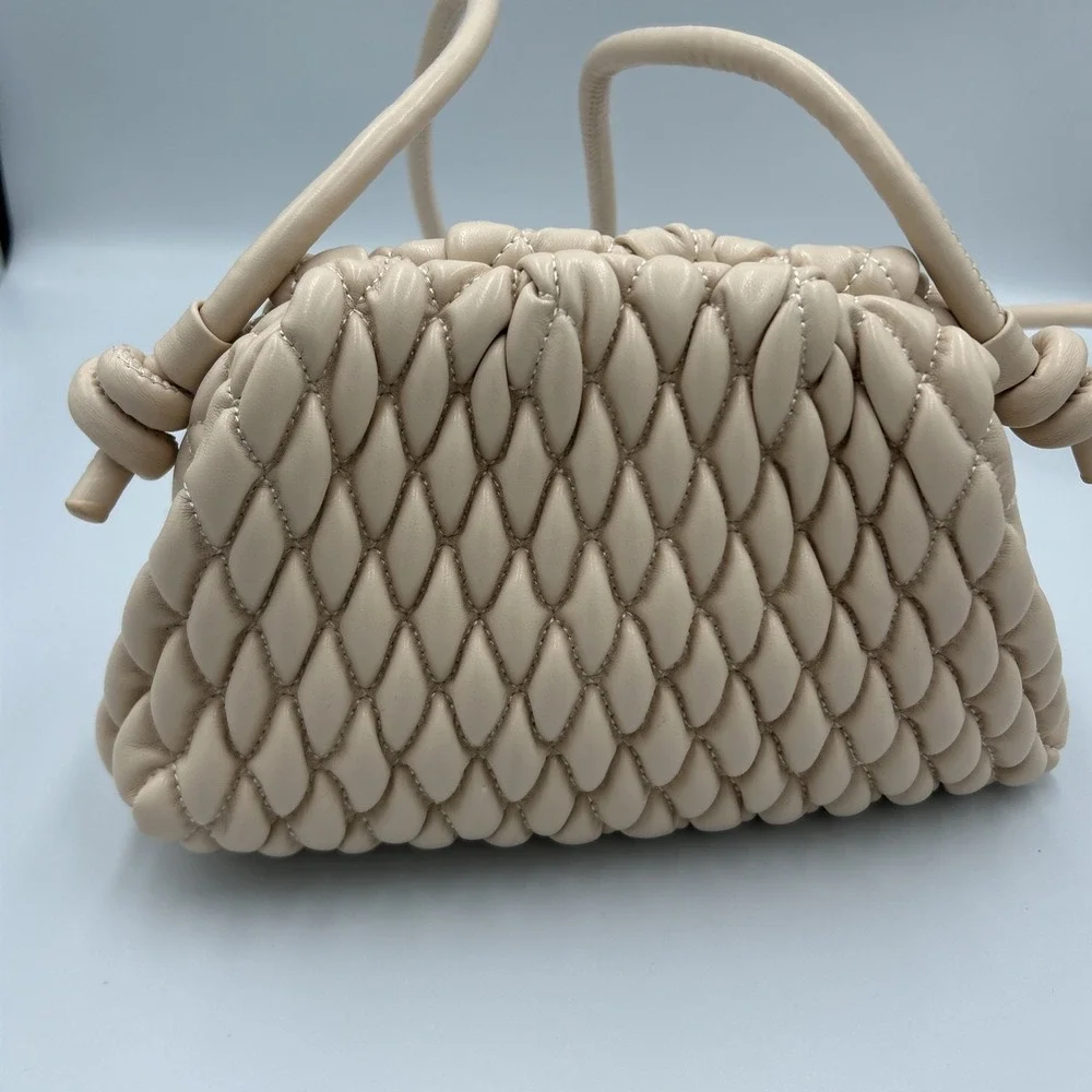 Dumpling Bag Quilted Clutch Handbag Cloud‎ Crossbody Purse Fashion Beige